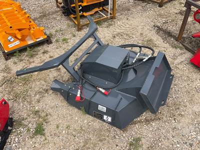 2026 GIYI MDM50 33 Inch Mini Skid Steer Mount Attachment