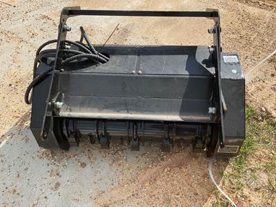 GIYI ML32 Skid Steer Attachment