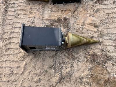 GIYI P660 Skid Steer Attachment