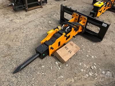 GIYI P680 Skid Steer Attachment