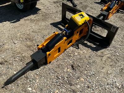 GIYI P680 Skid Steer Attachment, Universal Skid Mount, 450-750 BPM, 3" Drill Rod