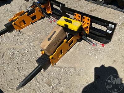 Unused GIYI P680 Universal Skid Mount Attachment