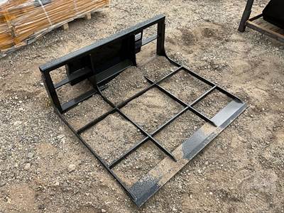 GIYI PDQ Skid Steer Attachment