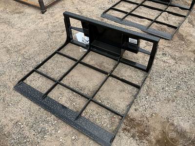 GIYI PDQ Skid Steer Attachment