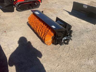 GIYI QSJ Skid Steer Attachment