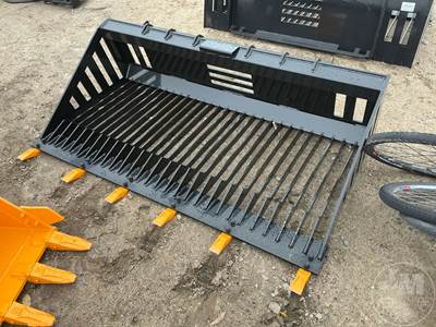 GIYI RB66 ROCK BUCKET Skid Steer Attachment