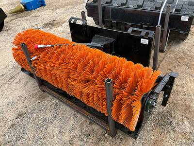 GIYI SE61 Skid Steer Attachment