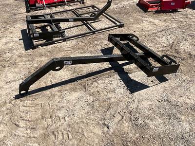 Unused GIYI TB72 Skid Steer Attachment, 45"