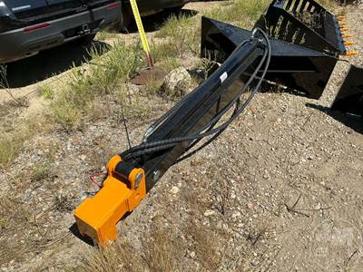 GIYI TBL47 Skid Steer Attachment