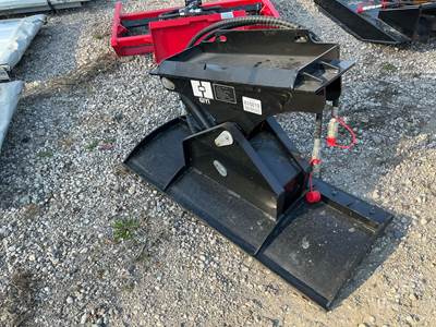 GIYI TXC Hydraulic Snow Blade Mini Skid Steer Attachment