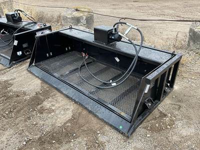 GIYI VB59 VIBRATING BUCKET Skid Steer Attachment