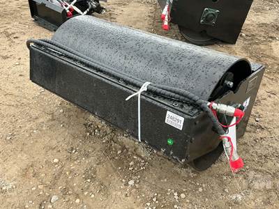 GIYI VR39 VIBRATORY ROLLER Skid Steer Attachment