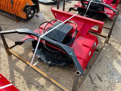 GIYI X-DM43 Skid Steer Attachment