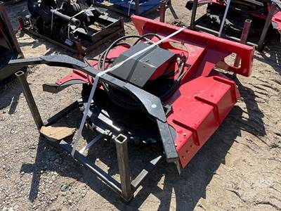 Unused GIYI X-DM43 Skid Steer Attachment, 43" Working Width, 54 Blades