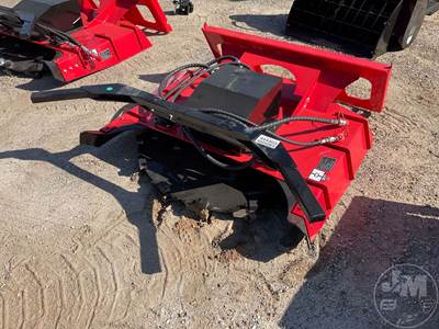 GIYI X-DM43 HYDRAULIC DISC MULCHER Skid Steer Attachment