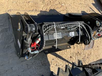 GIYI XKH39 Skid Steer Attachment