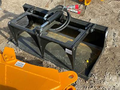 GIYI XPG44 PLATE GRABBER Skid Steer Attachment