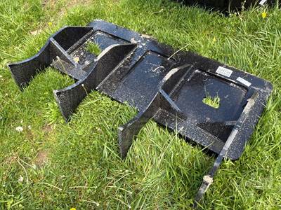 Unused KC 48 Inch Ripper Skid Steer Attachment, Universal Skid Mount