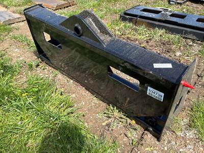 KC Universal Skid Steer Bale Spear Attachment, Single Spear
