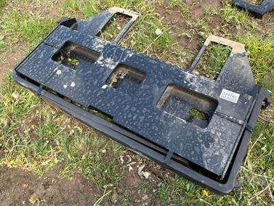 KC Skid Steer Forks with Mast, 48" Universal Mount