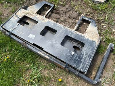 KC 48 Inch Skid Steer Forks with Mast, Universal Mount