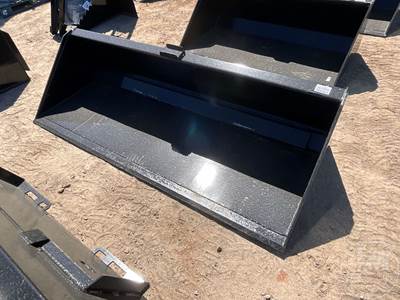 KC 90 Inch Smooth Bucket, Universal Skid Steer Mount