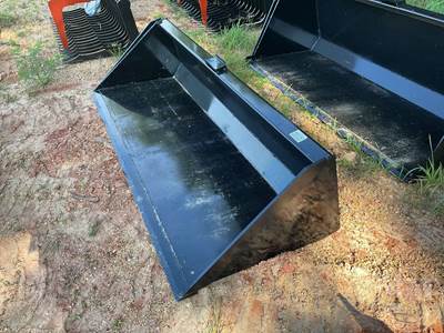 KC 90 Inch Smooth Bucket, Universal Skid Steer Mount