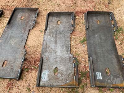 Unused KC 46 Inch Universal Skid Steer Mounting Plate