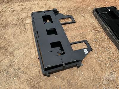 KC 42 Inch Forks Skid Steer Attachment, Universal Mount