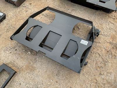 KC 42 Inch Forks with Mast, Mini Skid Steer Mount, 36" Wide