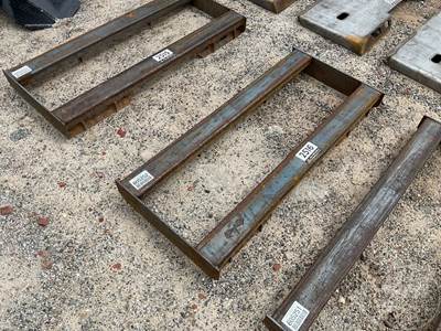 Unused KC Universal Skid Mount Skid Steer Attachment