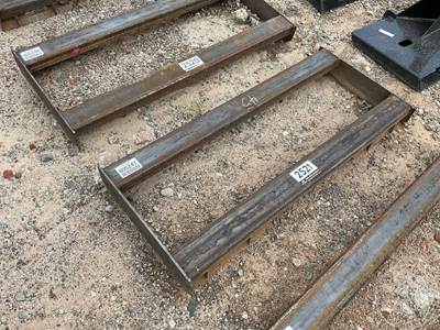 KC Universal Skid Steer Mount Attachment