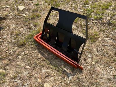 KC 42 Inch Forks with Mast, Mini Skid Steer Mount