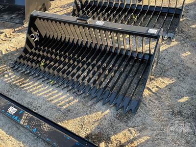 Unused 2026 KC 72 Inch Universal Skid Mount Skid Steer Attachment