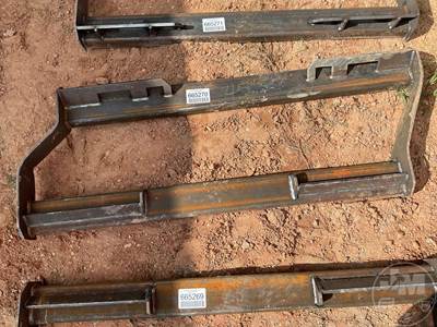 KC 45 Inch Universal Skid Steer Mounting Plate, Damaged in Shipping