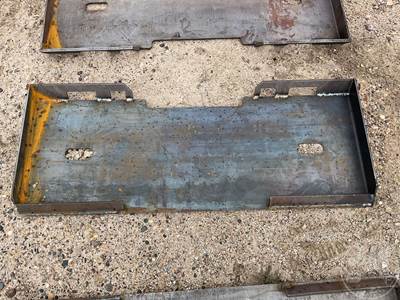 KC Unused Universal Skid Steer Mounting Plate