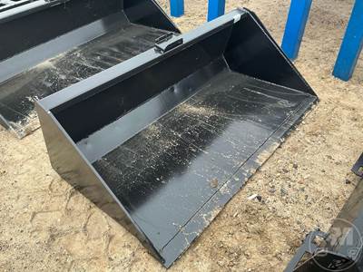 KC Universal Skid Mount Skid Steer Attachment