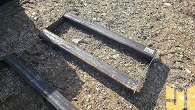 KC Unused Universal Skid Steer Mounting Plate