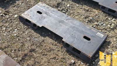KC Unused Universal Skid Steer Mounting Plate