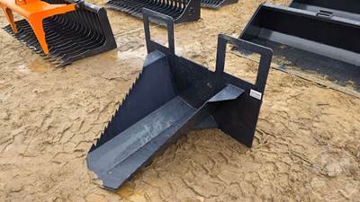 KC 40 Inch Universal Skid Mount Skid Steer Attachment