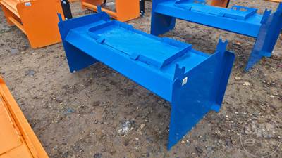 KC 68 Inch Universal Skid Steer Mount Attachment