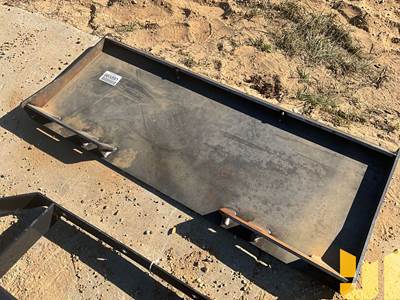 Unused LANDHONOR Universal Skid Steer Mounting Plate