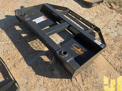 2026 LANDHONOR BG-12-2500G 49" Bale Spear Skid Steer Attachment, Universal Skid Mount