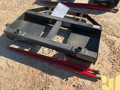 Unused Landhonor BS-12-2500G 49 Inch Bale Spear, Universal Skid Steer Mount