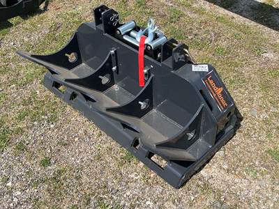 LANDHONOR FW-13-15000G Skid Steer Attachment