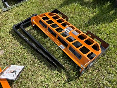 Landhonor HPF-11-3000G 48" Skid Steer Forks with Hydraulic Positioner