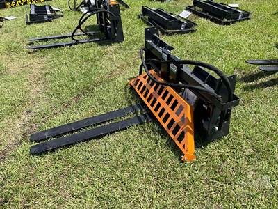 LANDHONOR HPF-11-3000G 48" Forks w/ Hydraulic Positioner, Universal Skid Steer Mount