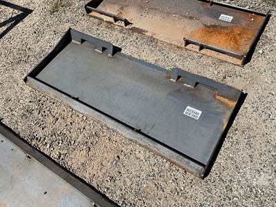 Unused Landhonor LHR-UQA1/4 46 Inch Mounting Plate, Universal Skid Steer Mount