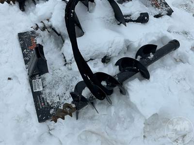 LANDHONOR MAD-73-05C AUGER ATTACHMENT Skid Steer Attachment