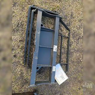 LANDHONOR MPF-11-2000G Skid Steer Attachment